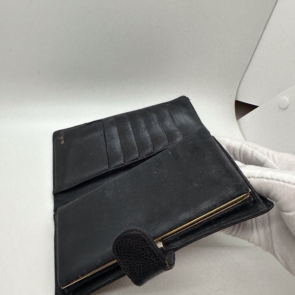 Chanel Large Pebbled leather wallet - Picture 10 of 14